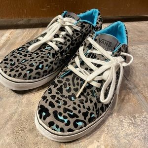 Girls cheetah leopard print Vans shoes